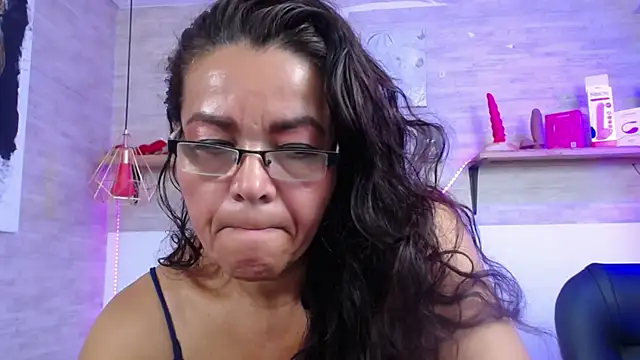 MaturePure online show from 10.15.25