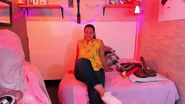 MaturePure online show from 12.22.25