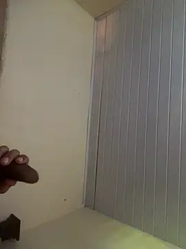 mfloressd14 online show from 04.22.26