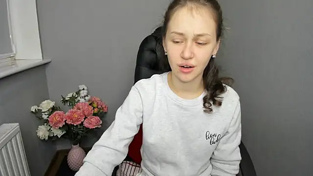 AfinaCutie online show from 12.14.24