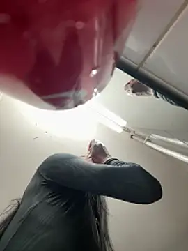 tamarabigass1 online show from 04.13.26