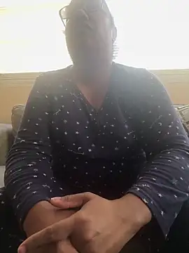 ebonyred online show from 12.20.25