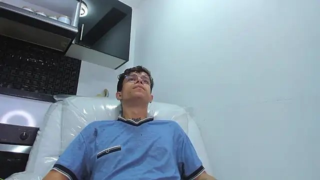 AgarEvans online show from 12.03.24