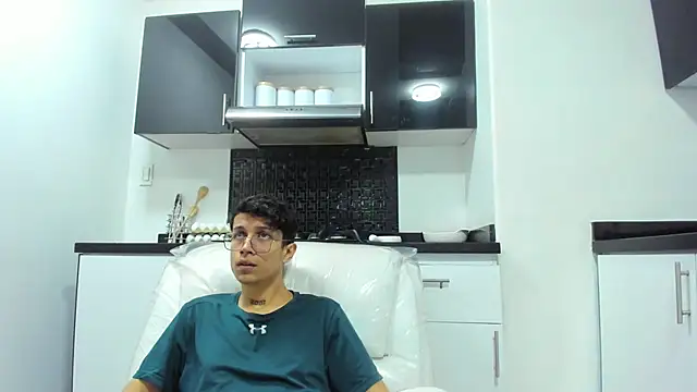 AgarEvans online show from 12.09.24