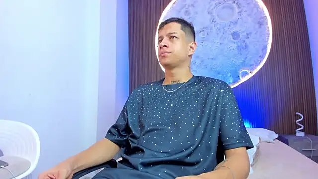 AgarEvans online show from 03.04.26