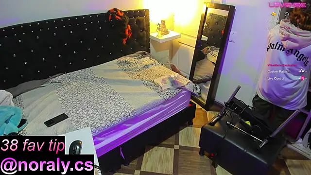 hey noraly online show from 10.29.25