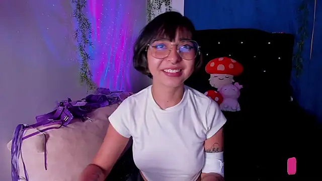 arysUwU online show from 02.15.25