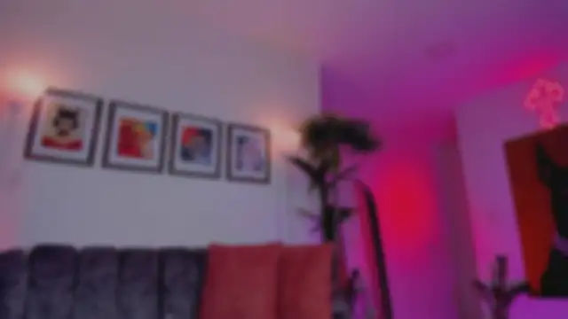 Taylor  foxxx online show from 11.18.25