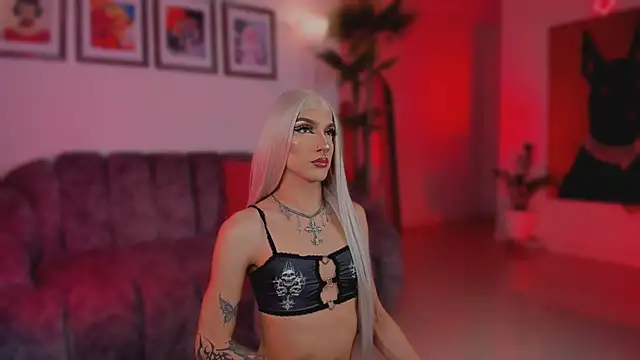 Snapshot of Taylor__foxxx chatting on 04.25.26 Taylor foxxx online show from 04.25.26