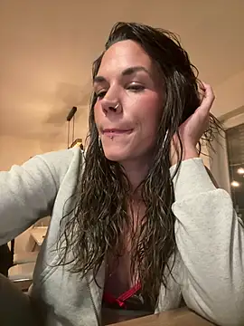 Lady Knaller online show from 04.17.26