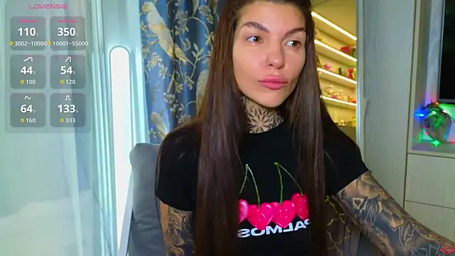 tattooedBabyy online show from 04.04.26