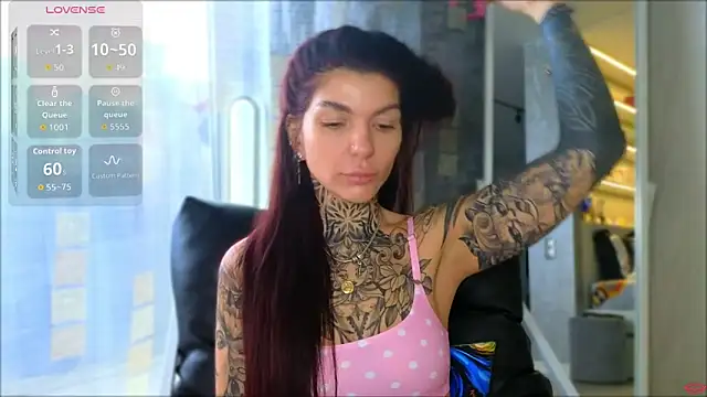 Snapshot of tattooedBabyy chatting on 05.07.26 tattooedBabyy online show from 05.07.26