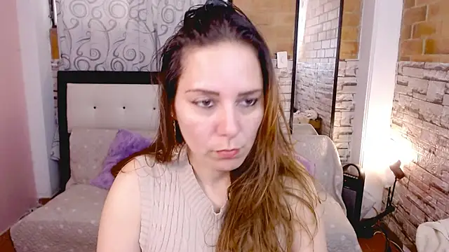 camila delarosa online show from 02.06.26