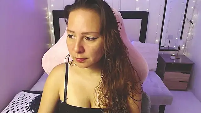 Snapshot of camila_delarosa chatting on 06.30.26 camila delarosa online show from 06.30.26