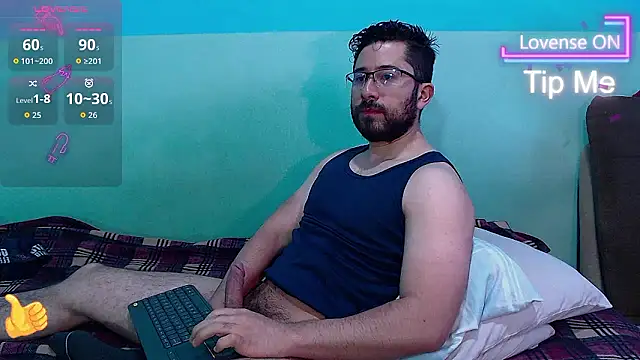 Snapshot of teddy_foster chatting on 01.08.26 teddy foster online show from 01.08.26