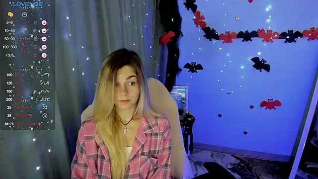 Sweet me  online show from 10.26.25