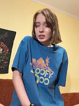 Snapshot of Crayzy_Luv chatting on 01.15.25 Crayzy Luv online show from 01.15.25