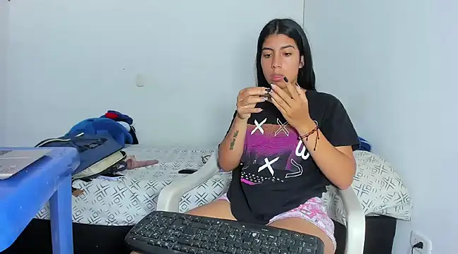 skinnyanai2 online show from 12.09.24