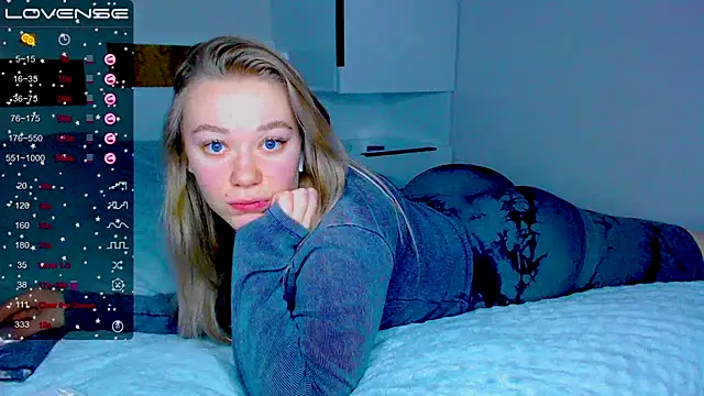 kitti kaattt online show from 12.14.24