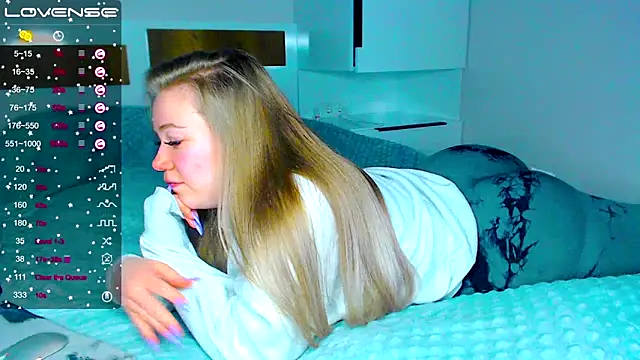 kitti kaattt online show from 03.22.25