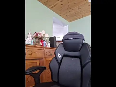 Mitchums online show from 02.04.26