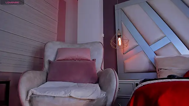 Janna Rousse  online show from 09.13.25