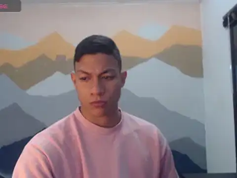 Snapshot of aalan_foxter chatting on 02.15.25 aalan foxter online show from 02.15.25