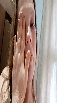 Cumonkatie online show from 12.05.25