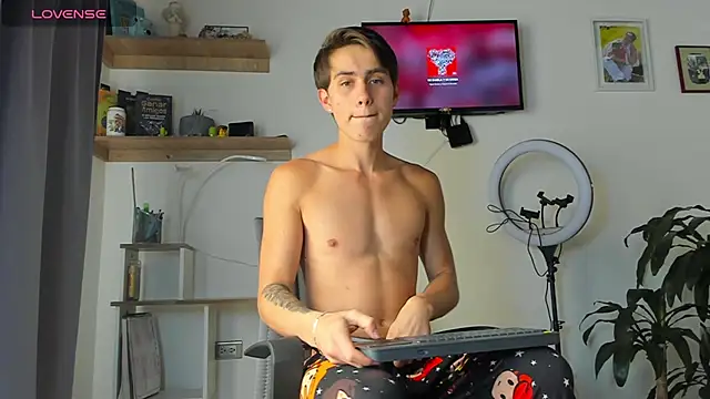 manucute 23  online show from 11.24.25