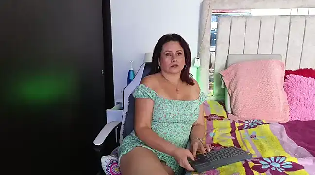 Kaily jonness online show from 02.17.25