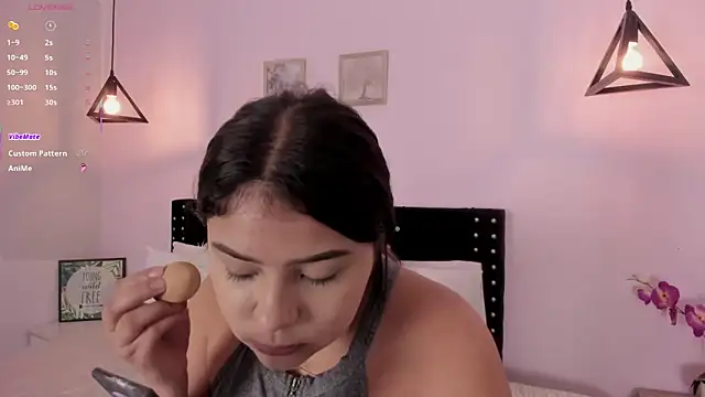 Oriana Guzman online show from 09.19.25