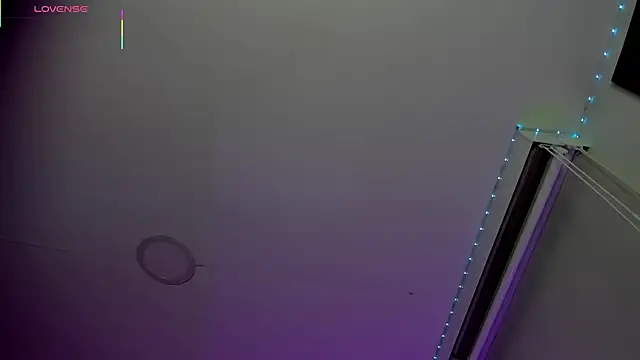 Oriana Guzman online show from 02.18.26