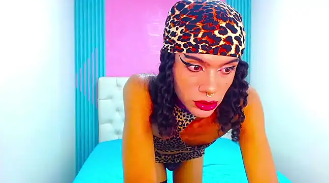 Foxy Ella  online show from 12.17.24