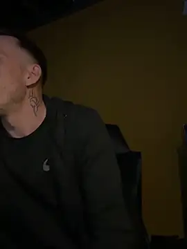 Zsombo21cm online show from 04.19.26