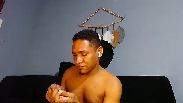 Grandeygruesa1 online show from 01.23.25