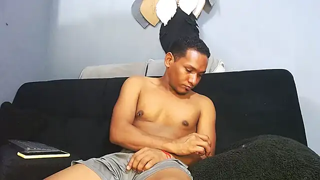 Grandeygruesa1 online show from 12.17.25