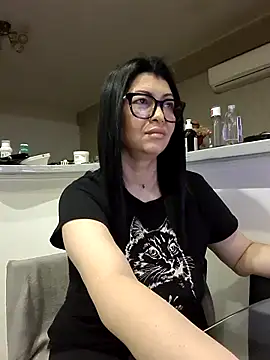 Milf Abigail online show from 10.19.25