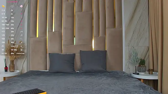 Gabriella Wils online show from 04.14.26