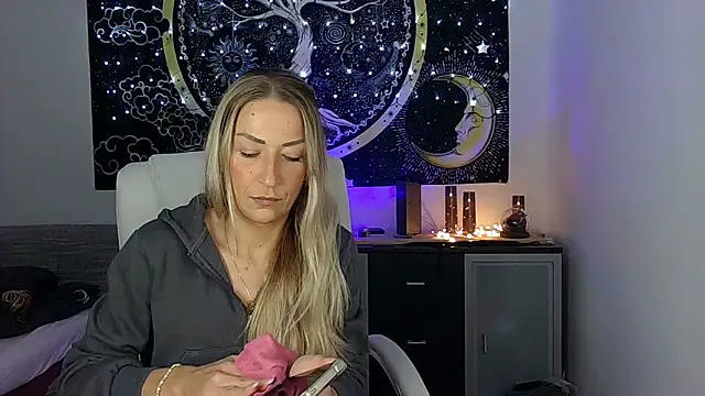 SexxyLiviaa online show from 10.16.25