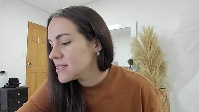 AURORA FRANKLIN online show from 09.15.25