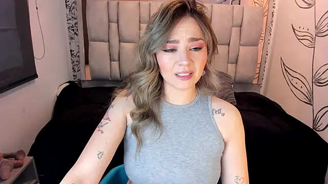 KataHot  online show from 11.14.25