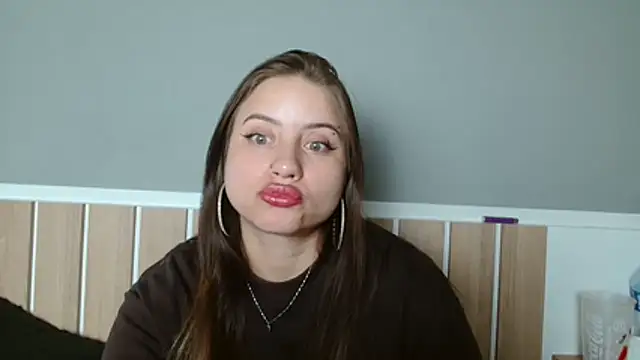 520 Loirex 741 online show from 12.21.25