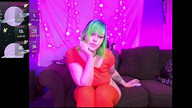 EverlyEster online show from 05.06.26
