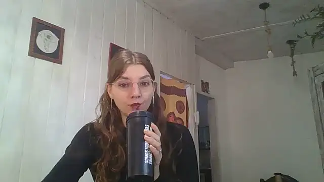 Snapshot of SweetyBabyDemon chatting on 06.16.26 SweetyBabyDemon online show from 06.16.26