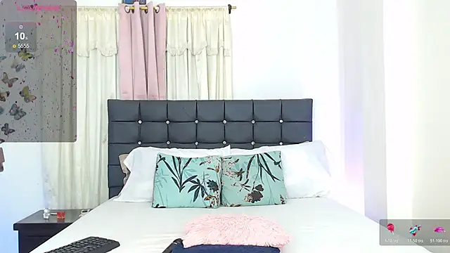 samantha-rose2 online show from 11.26.25