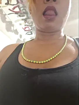 gatadeojosclaros online show from 04.05.26