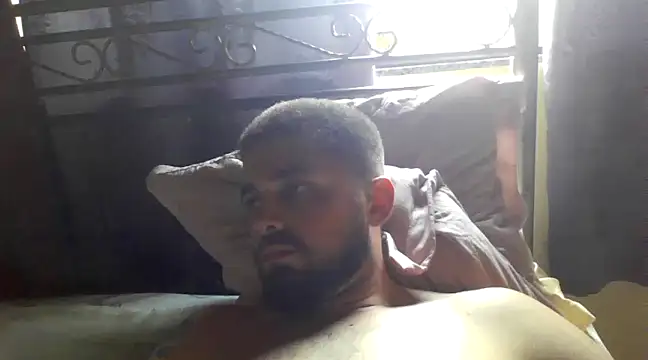 Snapshot of Dat1994 chatting on 12.02.24 Dat1994 online show from 12.02.24