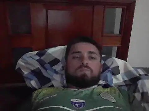 Snapshot of Dat1994 chatting on 12.23.24 Dat1994 online show from 12.23.24