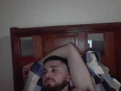 Snapshot of Dat1994 chatting on 12.31.24 Dat1994 online show from 12.31.24