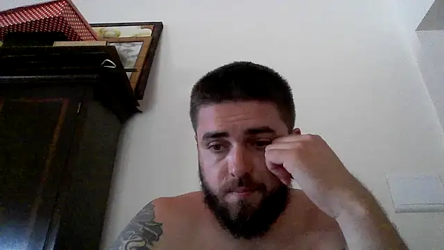 Snapshot of Dat1994 chatting on 02.25.25 Dat1994 online show from 02.25.25